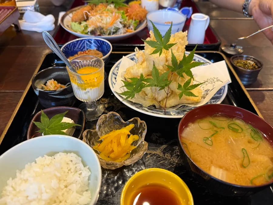 Hirekatsu set, toriten set and Yufuin cider order at Kappa Shokudo
