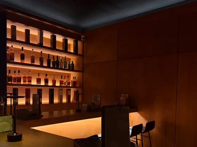 Godo in Beomgye, Anyang, a solo drinking bar for whiskey and cocktails