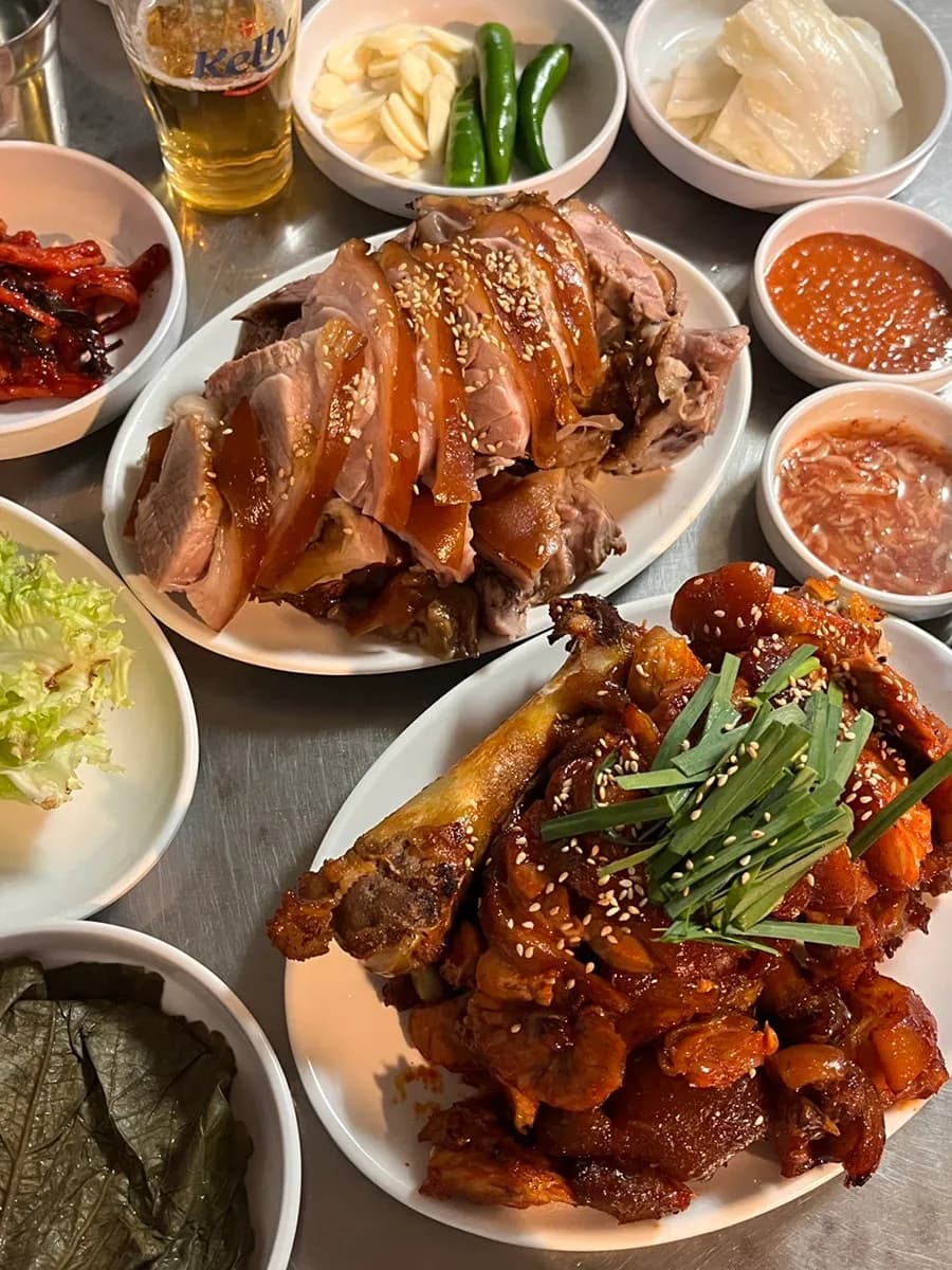 安山仙府洞的辣 jokbal 豬腳店 Okcheon Maeun Jokbal