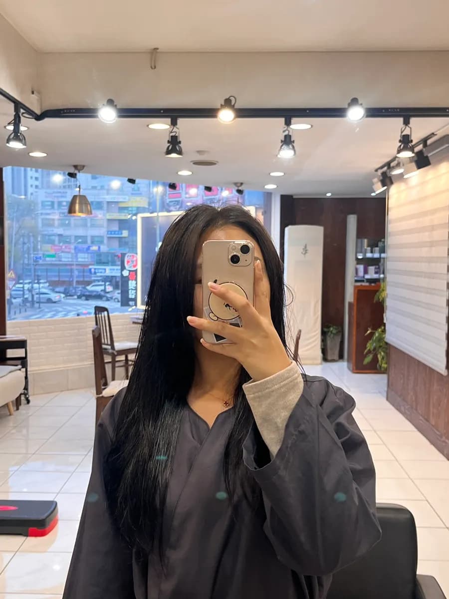 Bbokkeulle Hair Anyang Ilbeonga: review ng long hair layered cut at scalp clinic