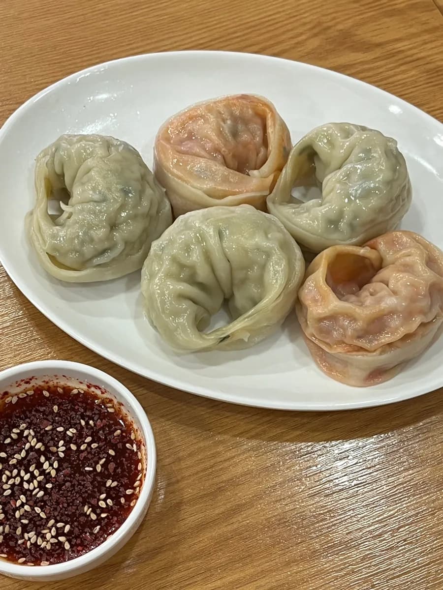 Anyang Hogye-dong ; Wonjo Myeolchi Guksu 2e succursale | nouilles aux anchois au bouillon léger, mandu et bibimbap, bonne adresse de nouilles à Anyang