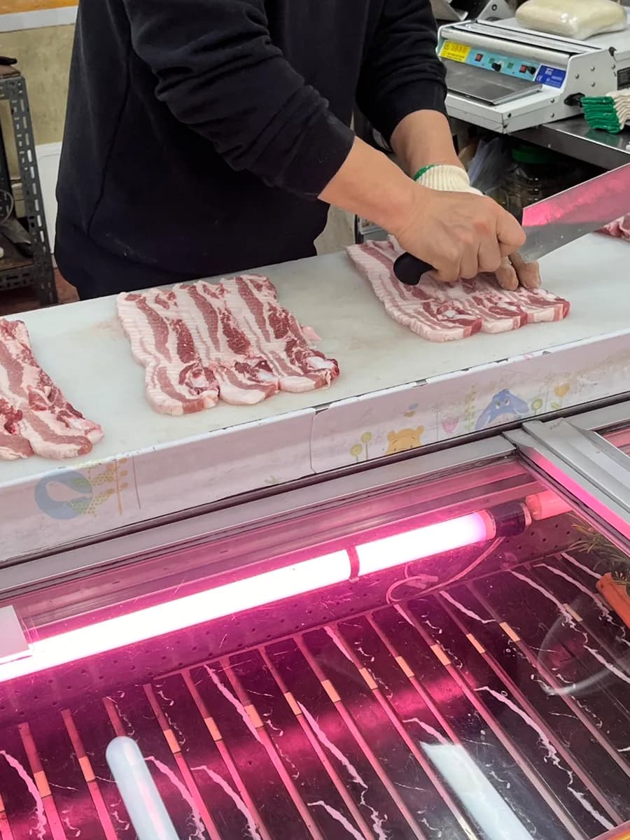 Anyang Bakdal-dong肉店 Joeun Chuksan 和炭火烤samgyeopsal