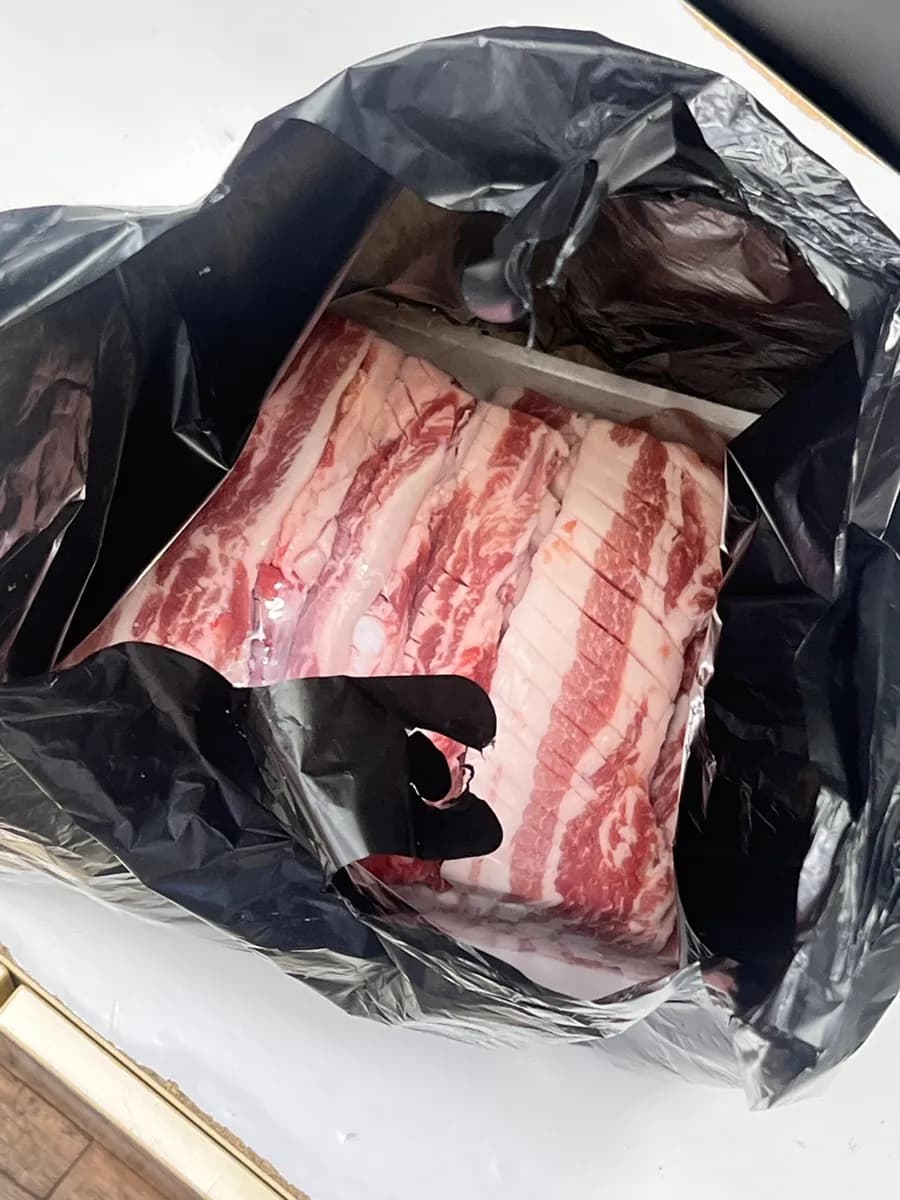 Anyang Bakdal-dong肉店 Joeun Chuksan 和炭火烤samgyeopsal