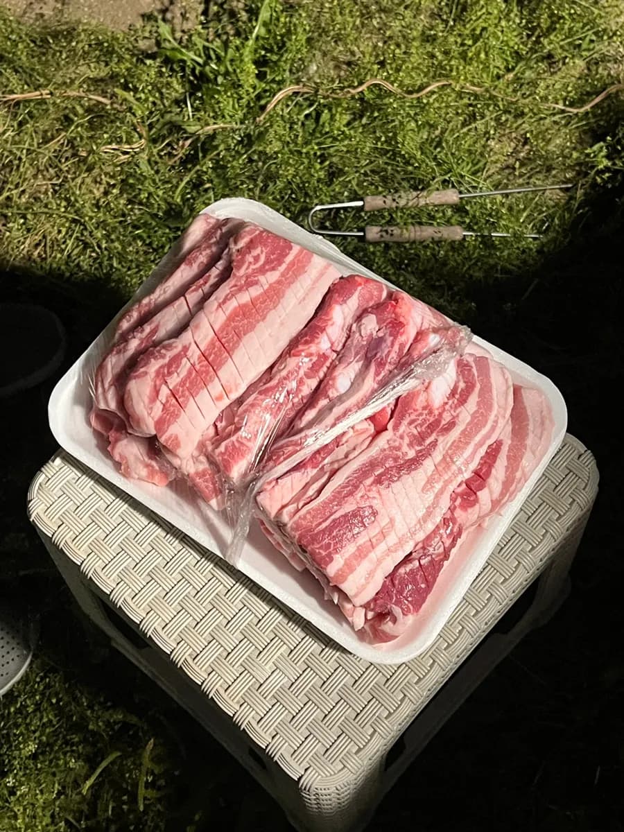 Anyang Bakdal-dong肉店 Joeun Chuksan 和炭火烤samgyeopsal
