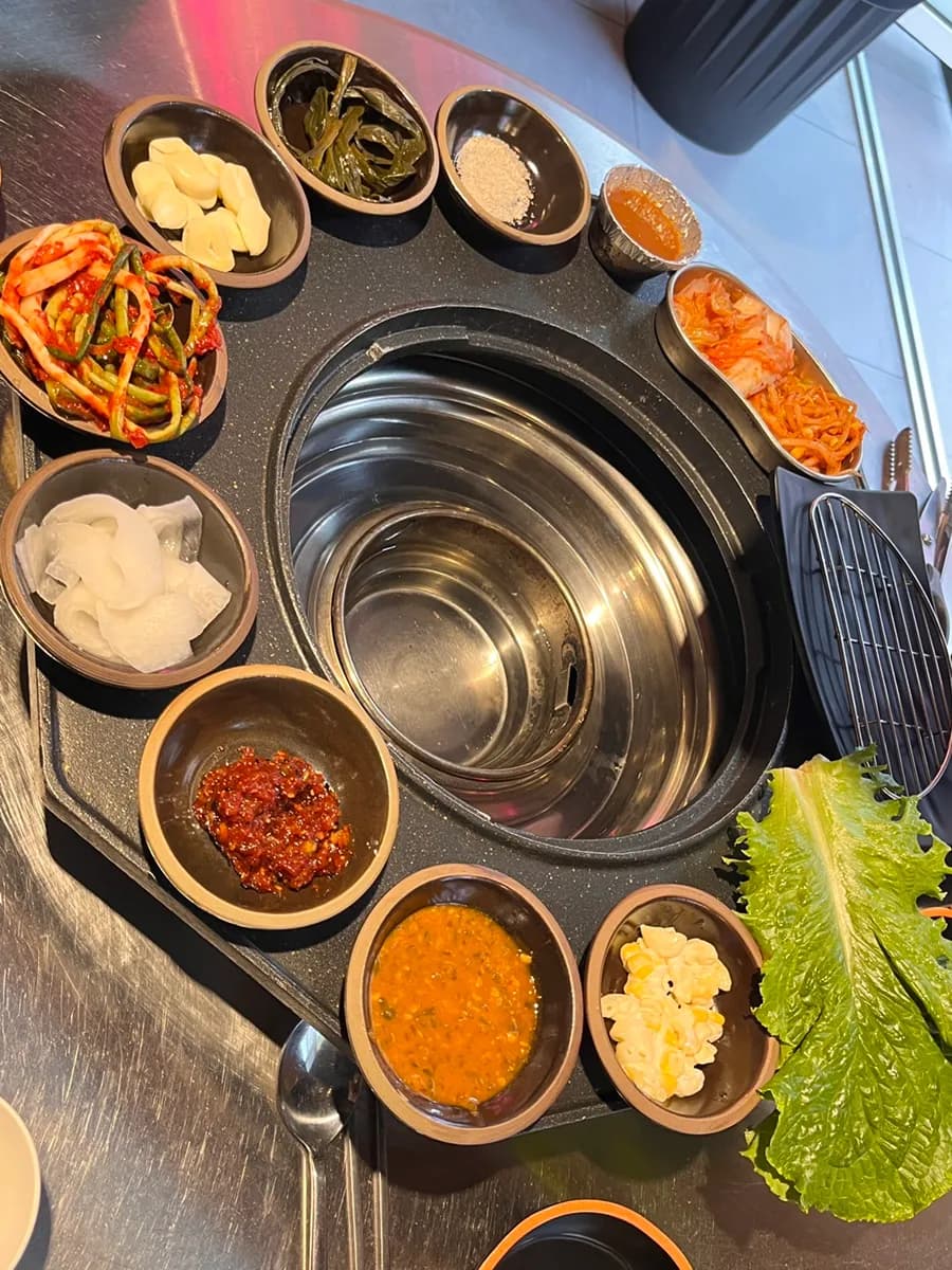 Geumjeong Station के पास Sanbon-dong में Duttumdon 288 का aged grilled meat
