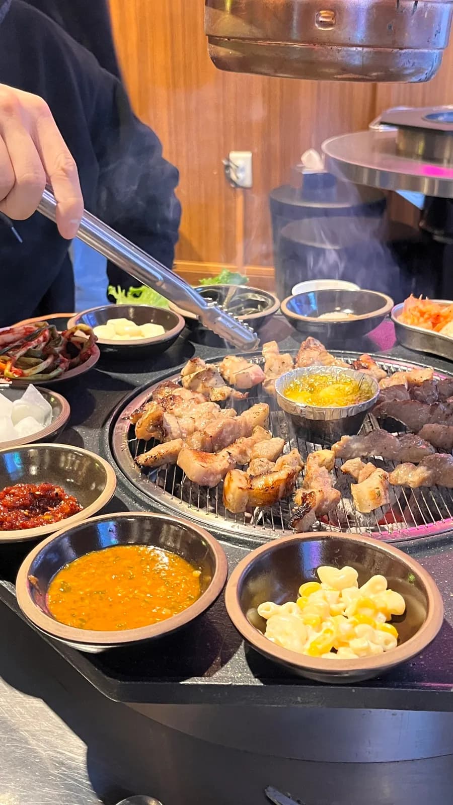 Geumjeong Station के पास Sanbon-dong में Duttumdon 288 का aged grilled meat
