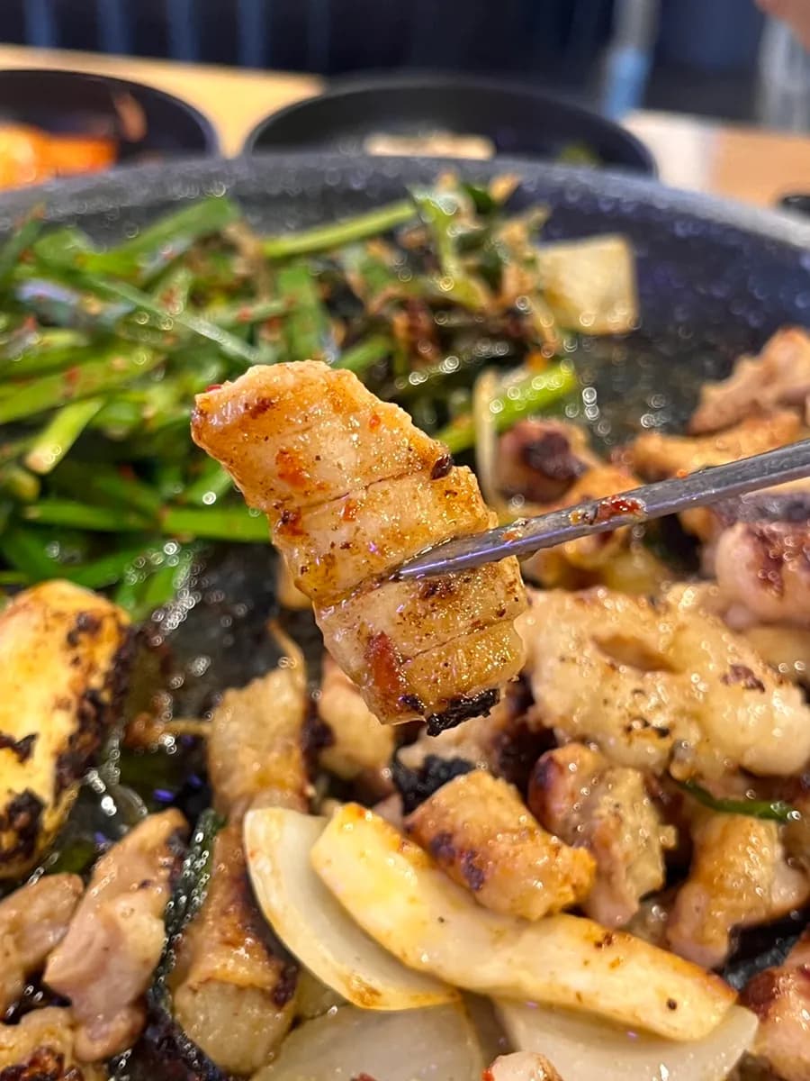 Somerang in Geumjeong, Gunpo: Gopchang mit Terrasse und gutem Preis-Leistungs-Verhältnis