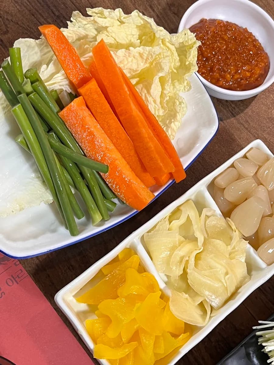 Hogye-dong Wellbeing Tuna, quán tuna hào phóng gần Hogye-gu Intersection