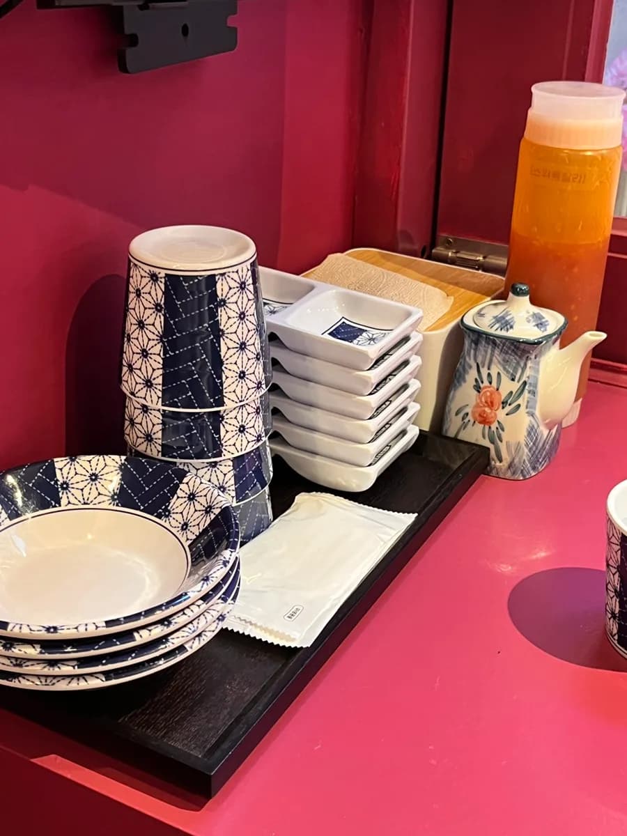 Huashan Shabu Dongtan, sulit na mala shabu kasama ang Chinese glass noodles at bunmoza
