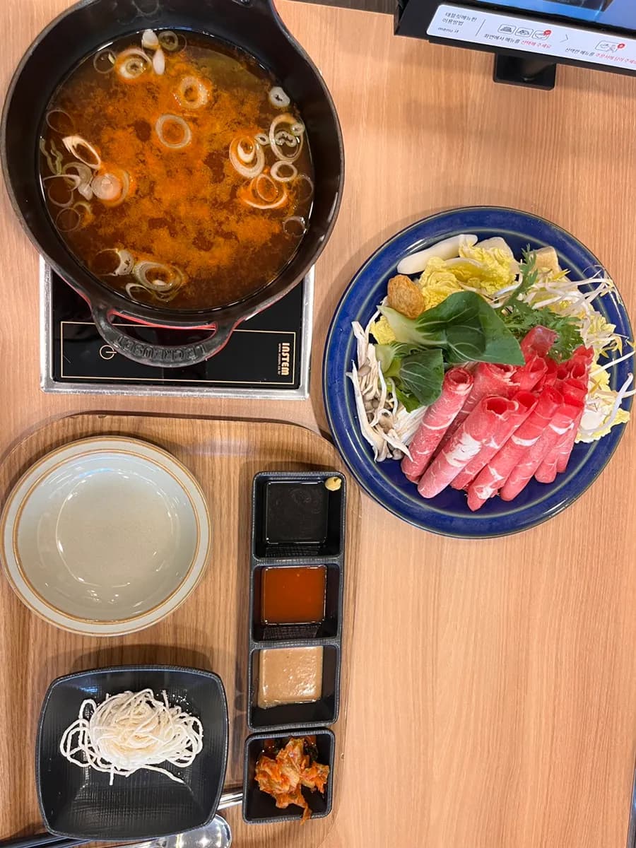 Bueongi Shabu Shabuのプレーンしゃぶしゃぶ