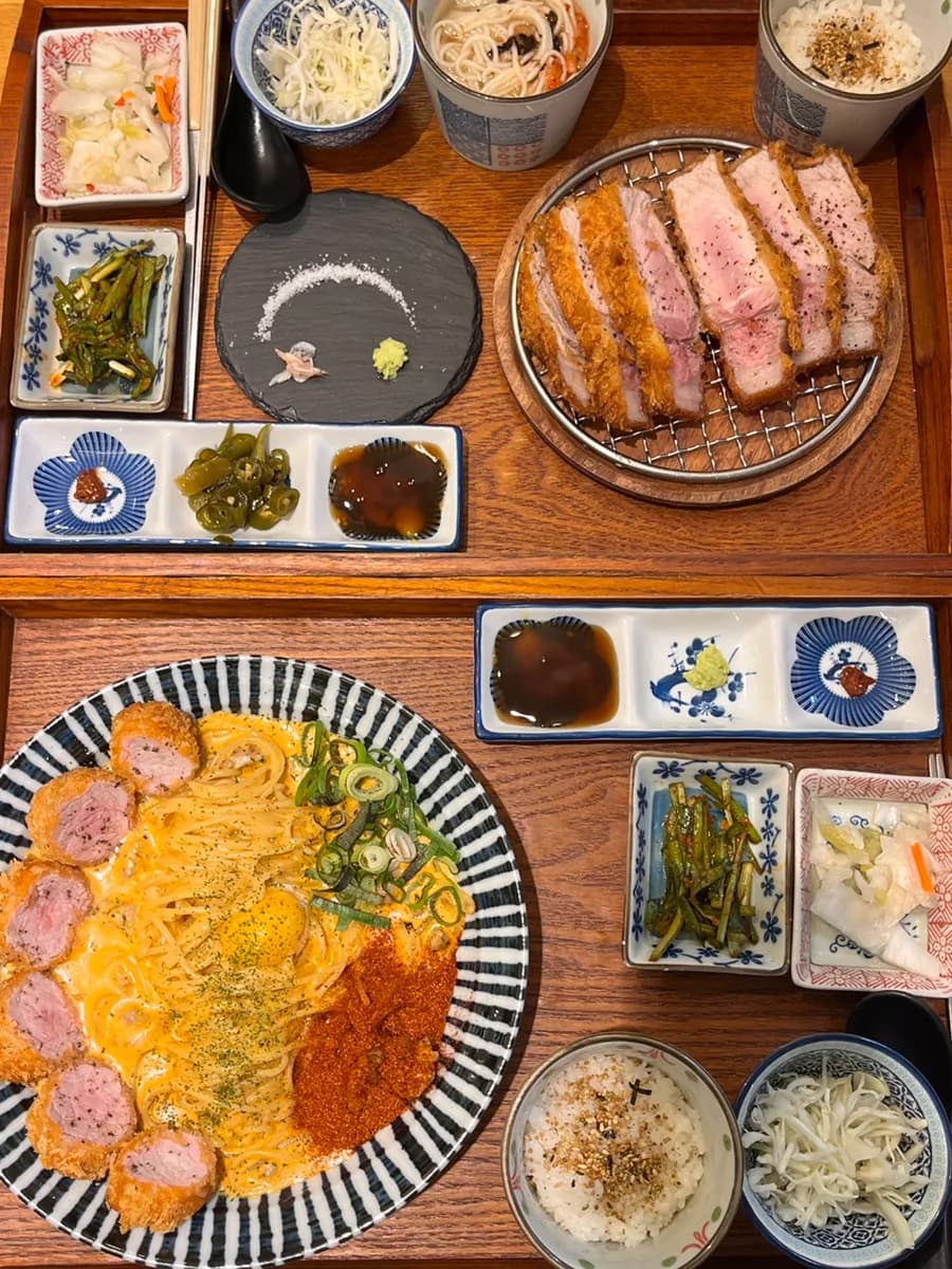 Gyeongyang Katsu sa Sanbon na may donkatsu, pasta, at solo meal