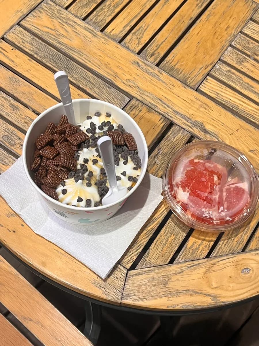Yoajung Anyang City Hall at Ansan Jungang: sariling bayad na takeout na may honeycomb at choco shell