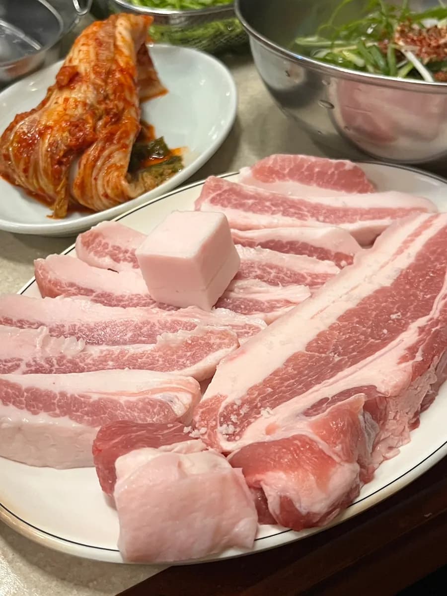 안산 선부역 삼겹살 하늬돈, 미나리와 갈치속젓 기본제공! (오겹살, 항정살, 돈까스냉면)