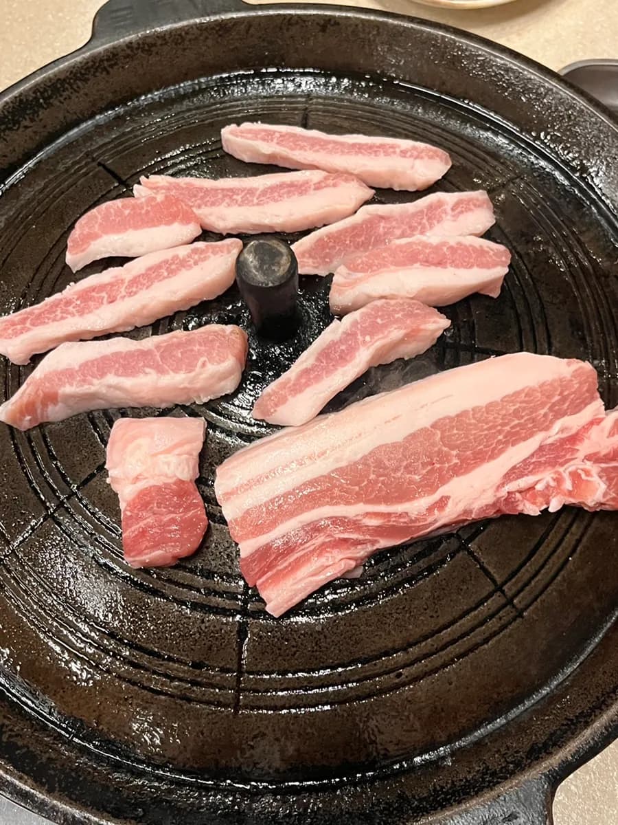 안산 선부역 삼겹살 하늬돈, 미나리와 갈치속젓 기본제공! (오겹살, 항정살, 돈까스냉면)