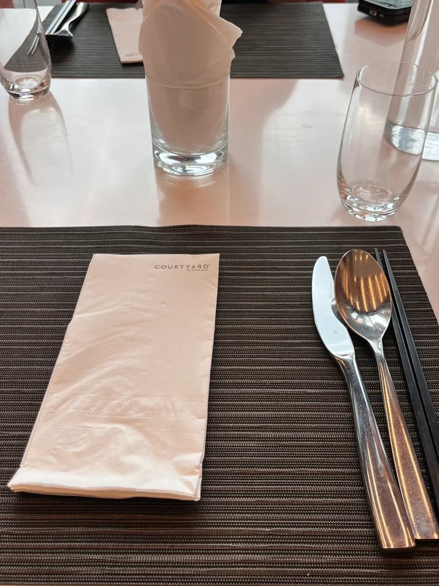Courtyard Marriott Suwon Kitchen dinner buffet review with grill, seafood and desserts