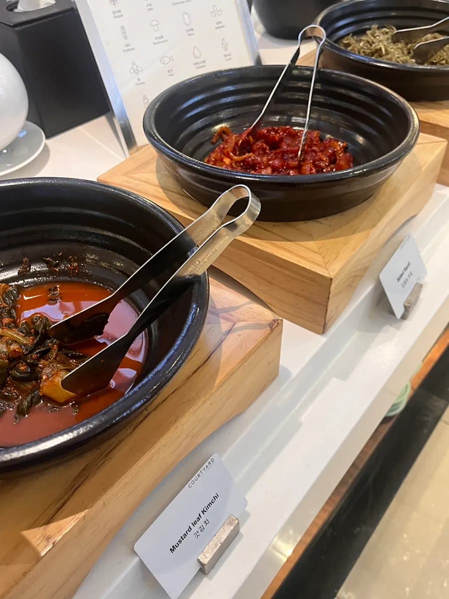 Courtyard Marriott Suwon Kitchen dinner buffet review with grill, seafood and desserts