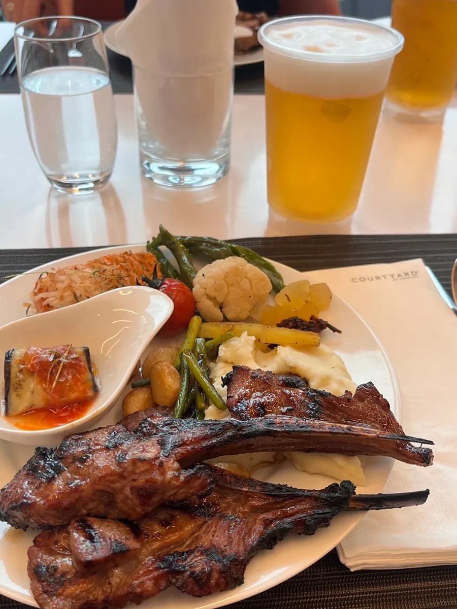 Courtyard Marriott Suwon Kitchen dinner buffet review with grill, seafood and desserts