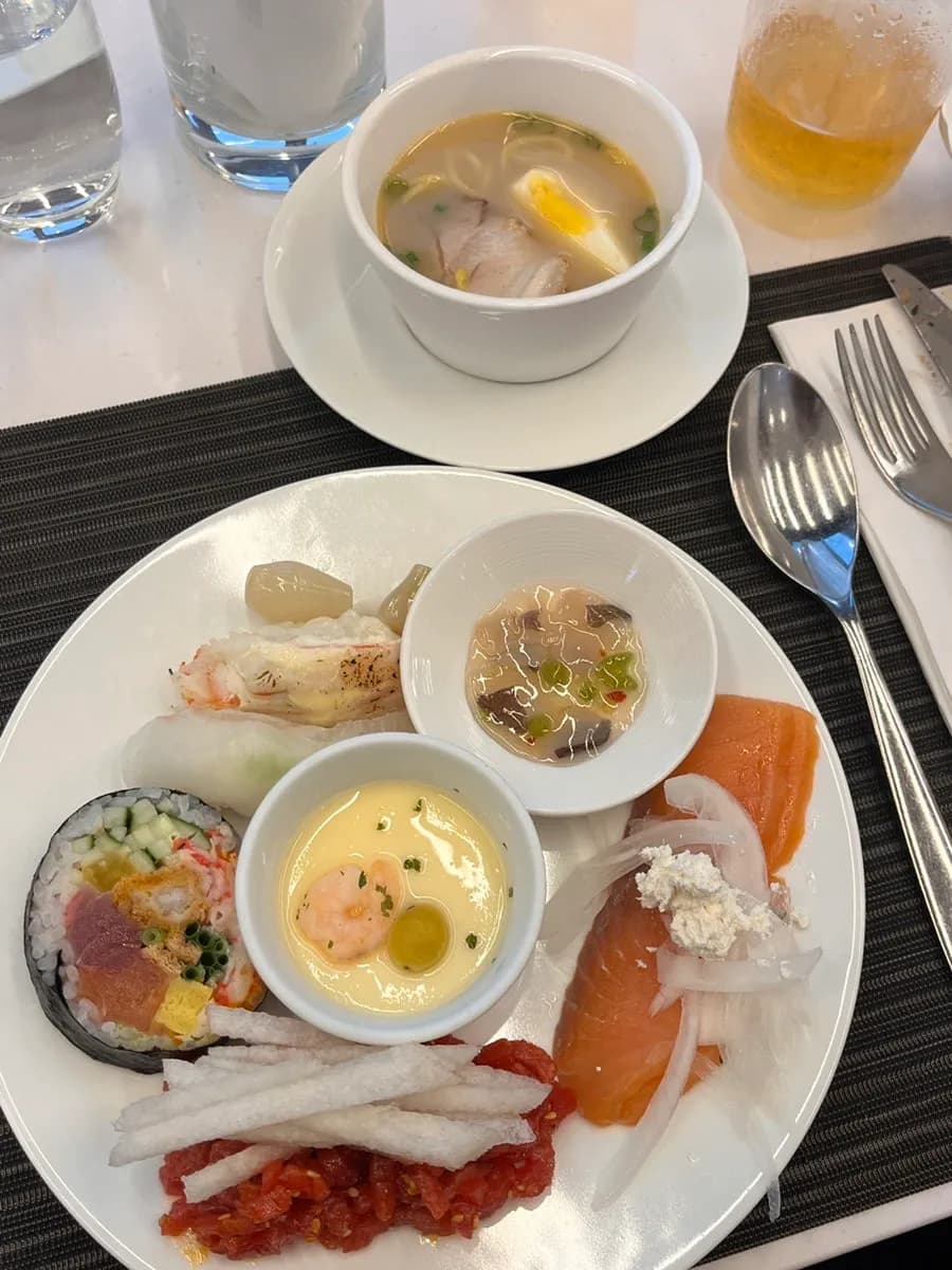 Courtyard Marriott Suwon Kitchen dinner buffet review with grill, seafood and desserts