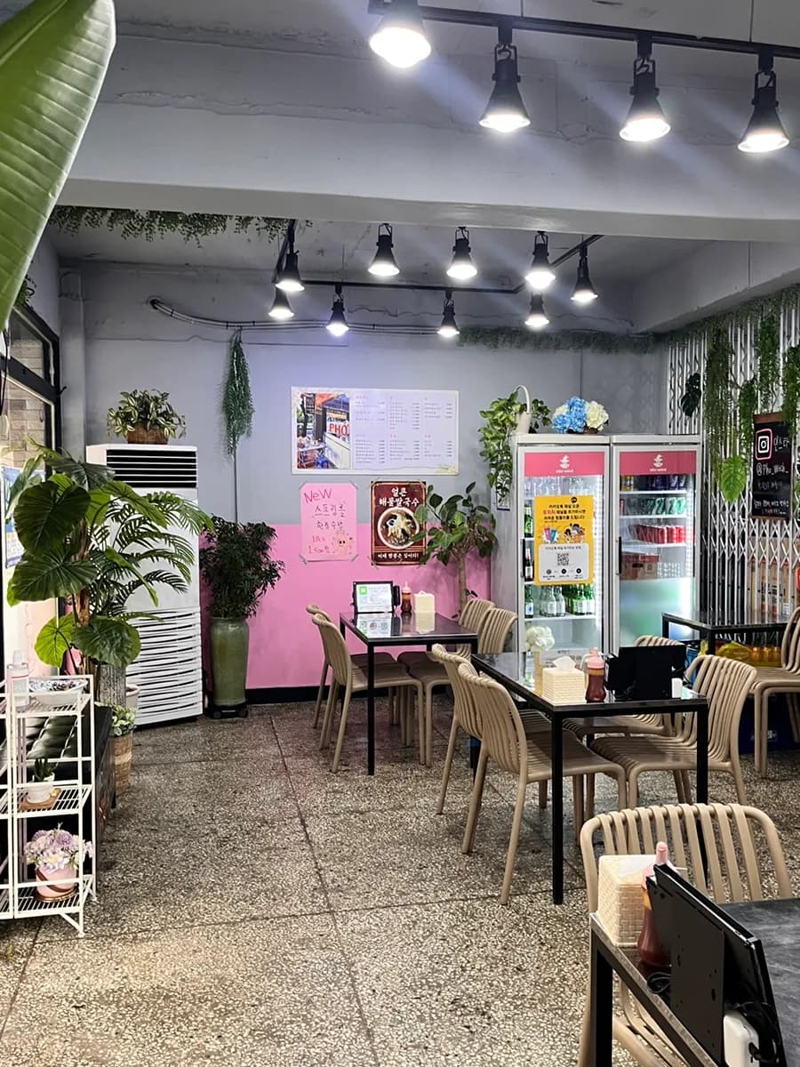 平村 Pho Witch 越南餐廳評價,含 pho 與 Pad Thai