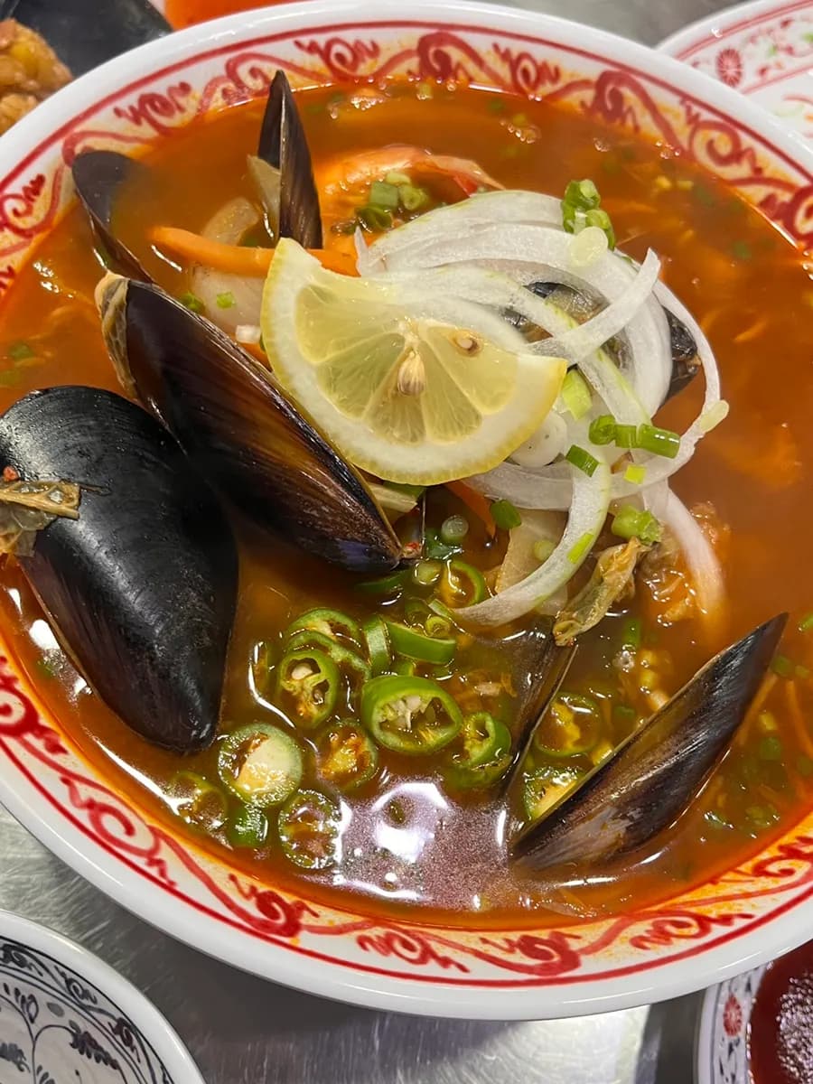 平村 Pho Witch 越南餐廳評價,含 pho 與 Pad Thai