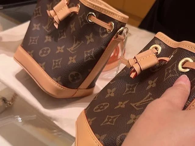 รีวิว Louis Vuitton Nano Noe mini bag ภาพใส่ของ รายละเอียด และภาพสะพายที่ Lotte Department Store Incheon