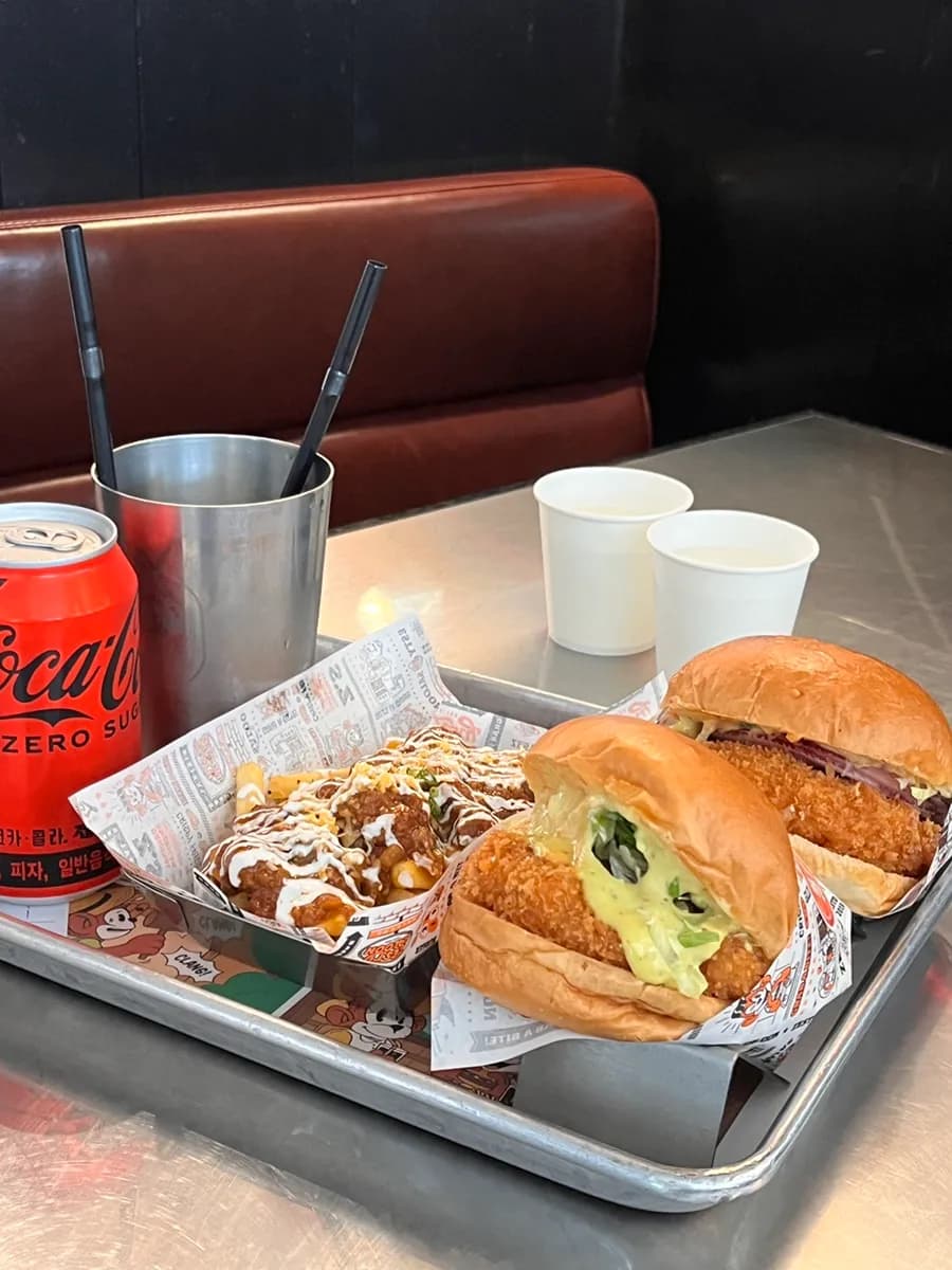 Zesty Saloon Seongsu wasabi shrimp burger and parking review