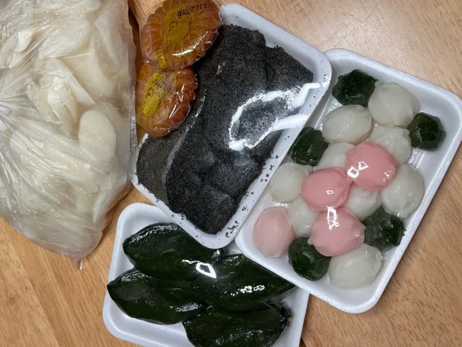 Empfehlung für einen Tteok-Laden in Anyang: verstecktes Tteok-Lokal im Bakdal Market, „Minsok Tteokjip“