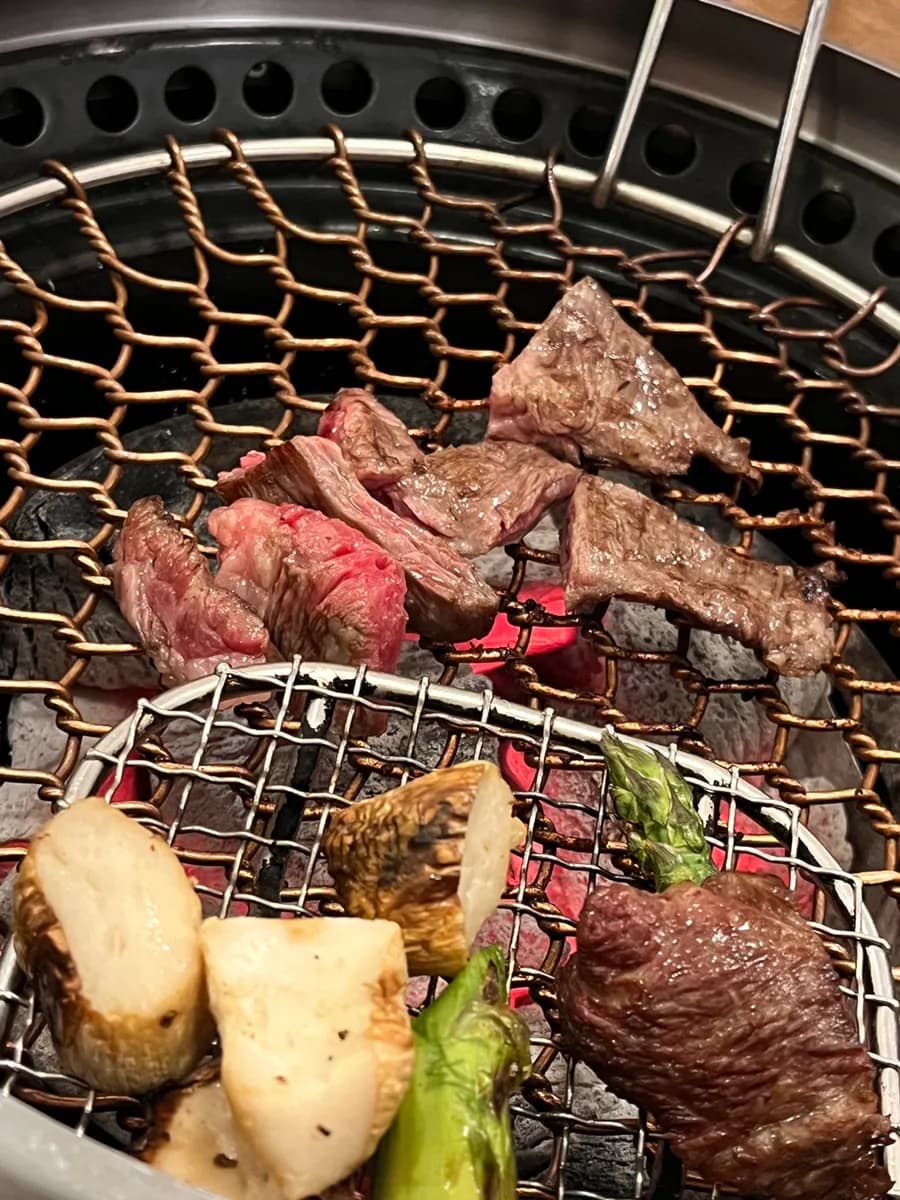 新論峴駅近くの江南にあるSonghwa Yusuの韓牛オマカセ