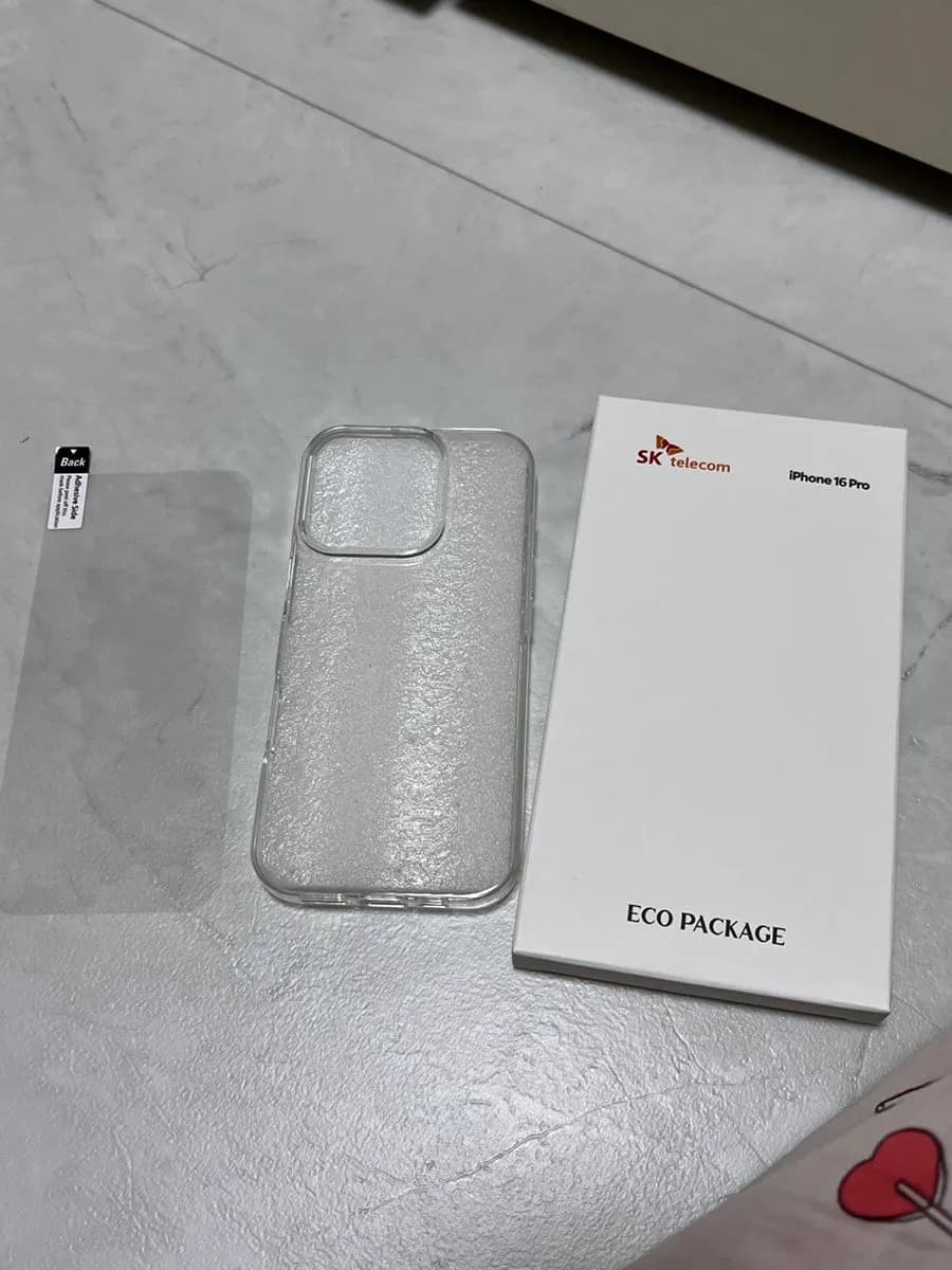 Funda transparente y film protector de regalo