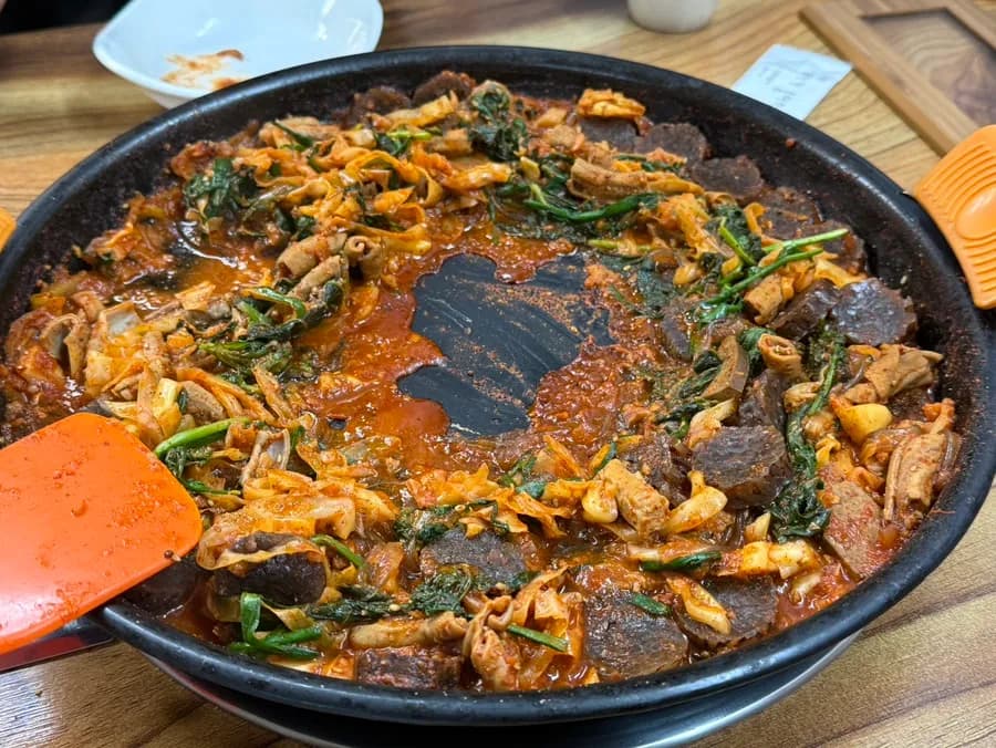 Wonjo Dwaejijip: сундэ-гопчхан в Anyang Central Market