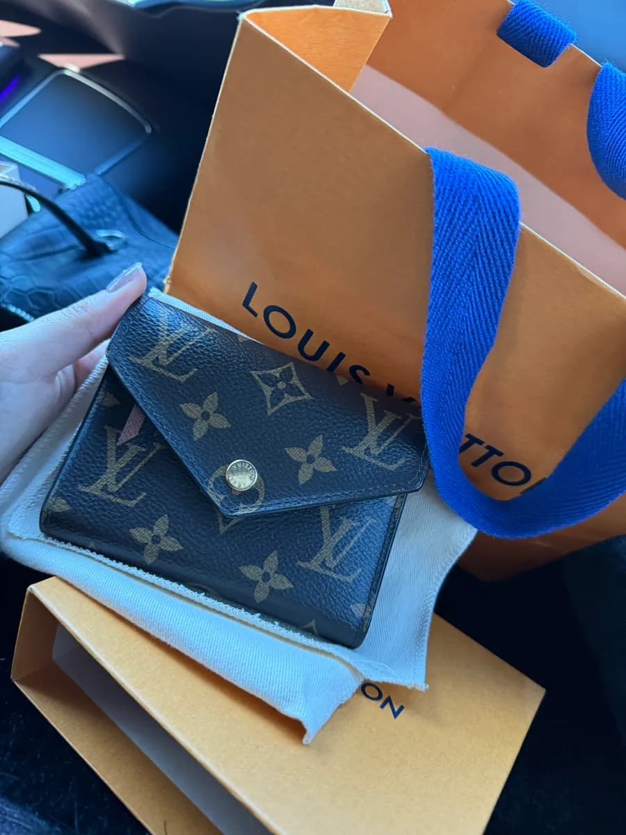 Louis-Vuitton-Victorine-Wallet mit Geruchsproblem und Umtauschprozess