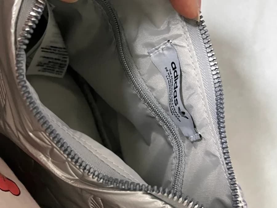 Tas Adidas Puffy Satin Mini Shoulder Bag warna silver