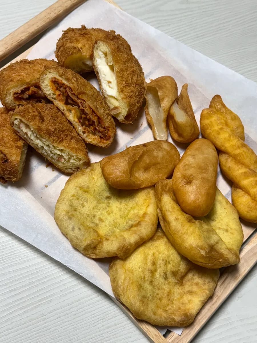 Croquettes artisanales et donuts torsadés de Simbongsadoroke à Bakdal-dong