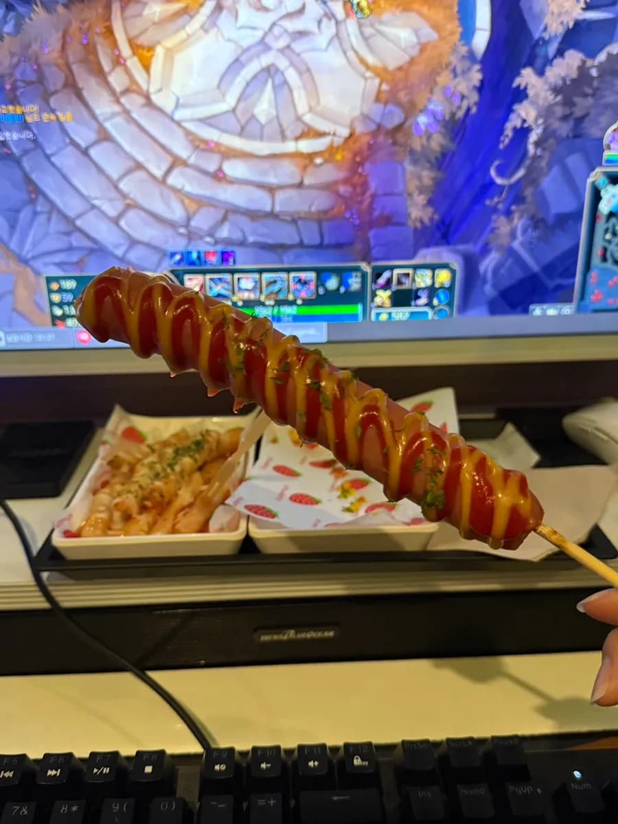 I-Sense League PC Bang Stesen Anyang dengan tempat duduk permainan bersih dan makanan PC bang