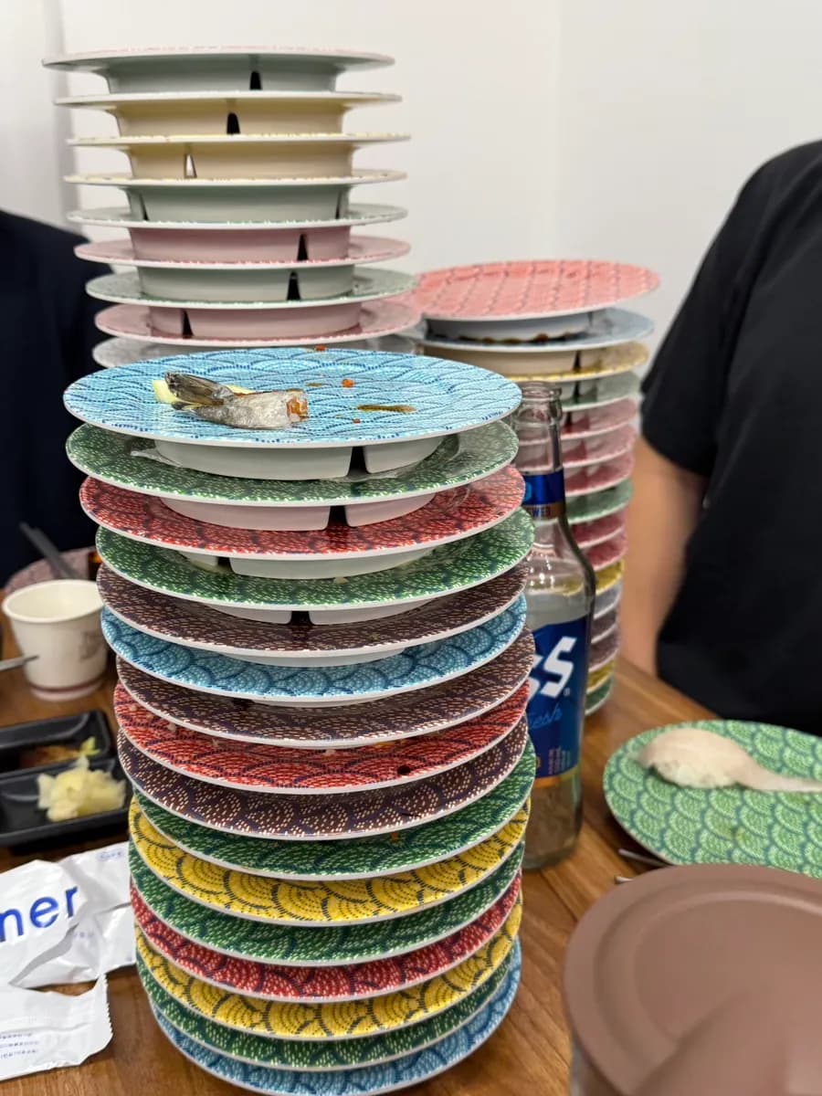 Oneul Sushi Sanbon: günstiges Förderband-Sushi am Ausgang 3 von Sanbon Station