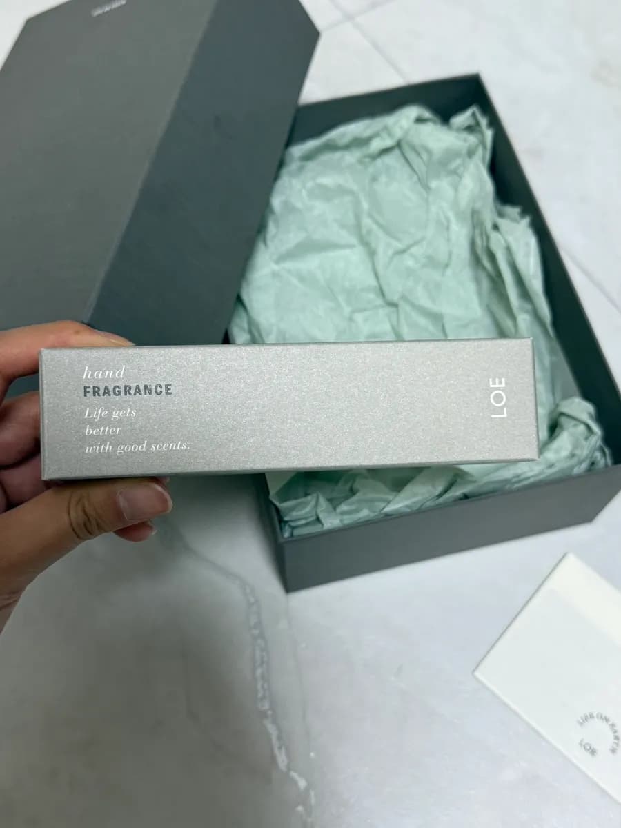 LOE White Shirt Eau de Toilette und Harsh Green Handcreme – Verpackungsreview
