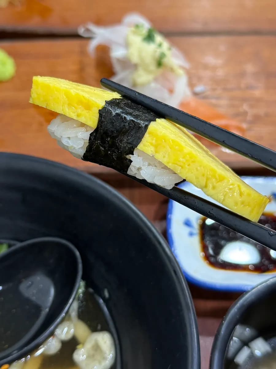 Set sushi campur dan udon di Sushi Story dekat Anyang 1st Street