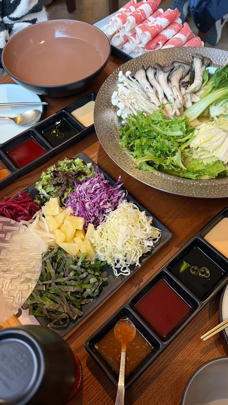 Shably Seongsu Seoul Forest shabu-shabu and rice paper rolls