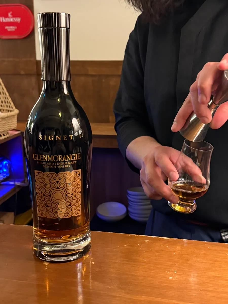 Bulcheol 單杯提供的 Glenmorangie Signet