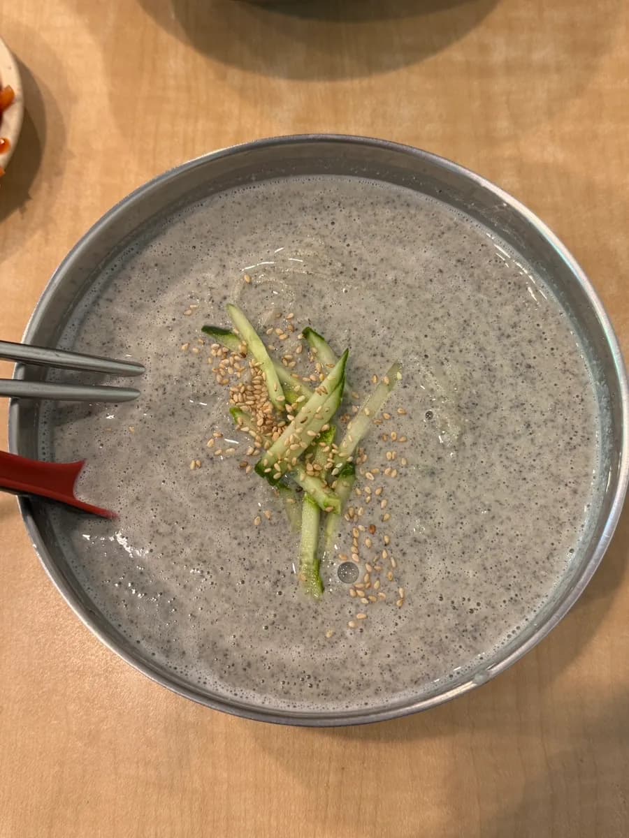 Tak Udon, सनबोन में गाढ़े सेओरिताए सोयाबीन शोरबे का रिव्यू फोटो