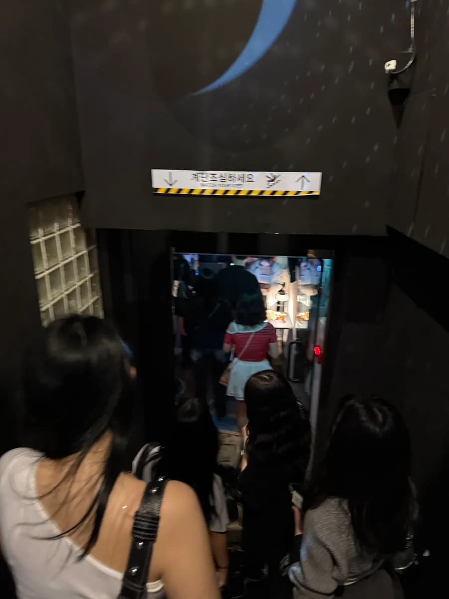 Gathering Lounge Sinchon solo party review photo 3
