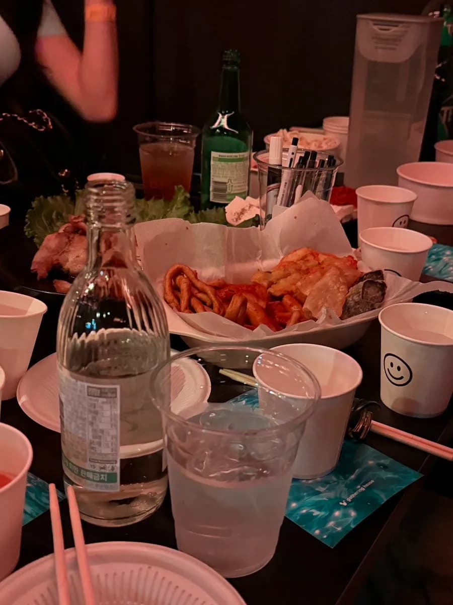 Gathering Lounge Sinchon solo party review photo 9