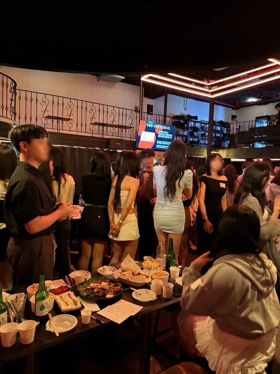 Gathering Lounge Sinchon solo party review photo 10