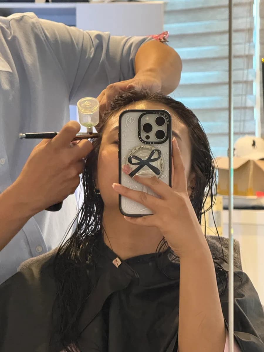 Shampoo and steam process during scalp anti-aging care