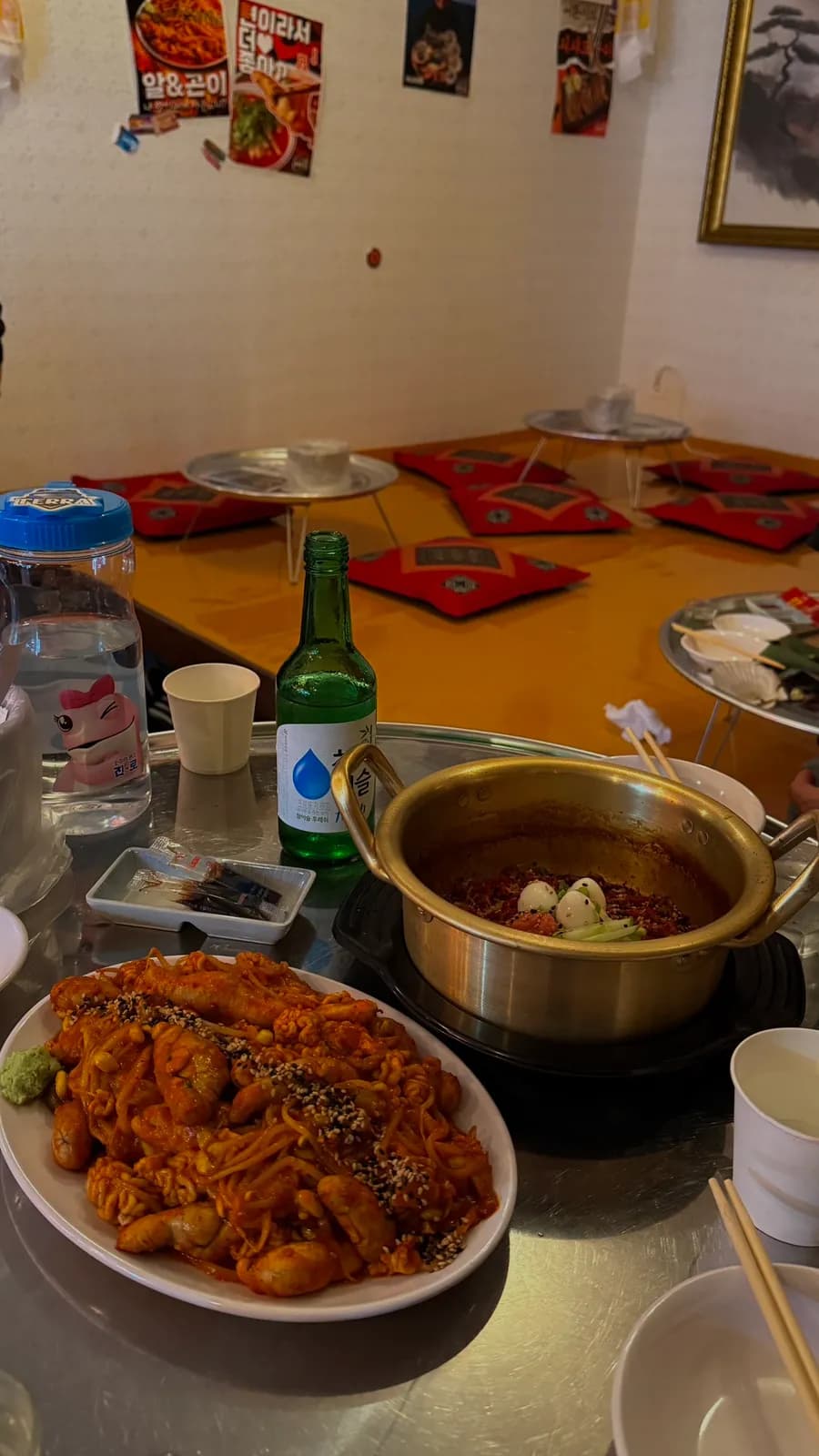 Interior na parang bahay ng lola at mga photo spot sa Haemuljeom