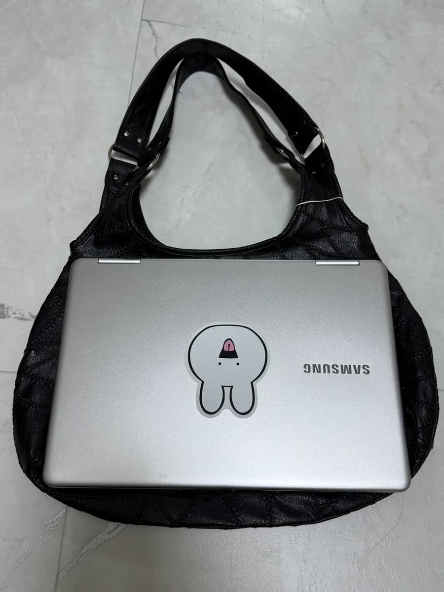 Cek ukuran tas bahu AS"ON Becky untuk iPad dan laptop