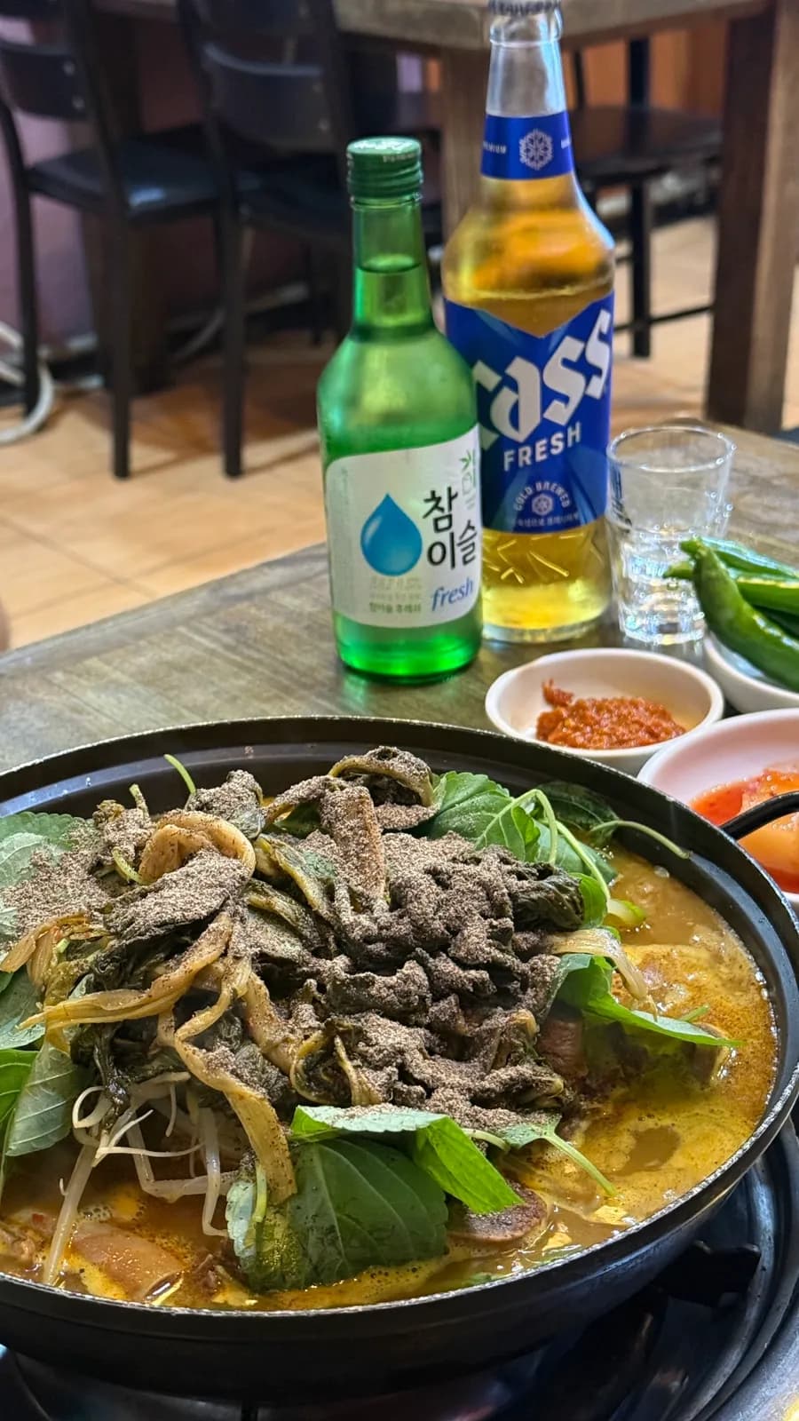Haengbok Chupungnyeong Gamjatang 的小份咖哩馬鈴薯排骨湯