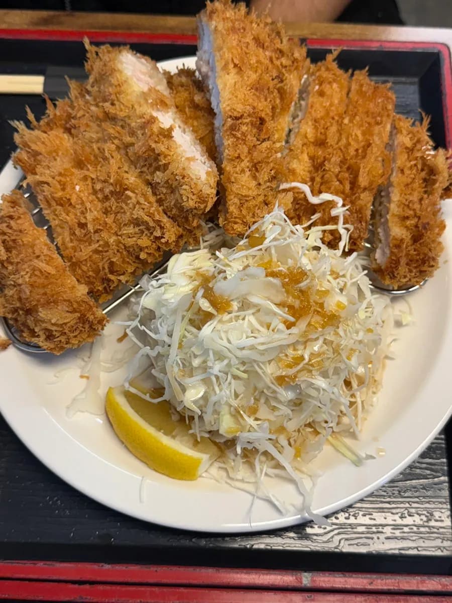 अनयांग में Eomma Donkatsu का रेगुलर-साइज़ डोनकात्सु