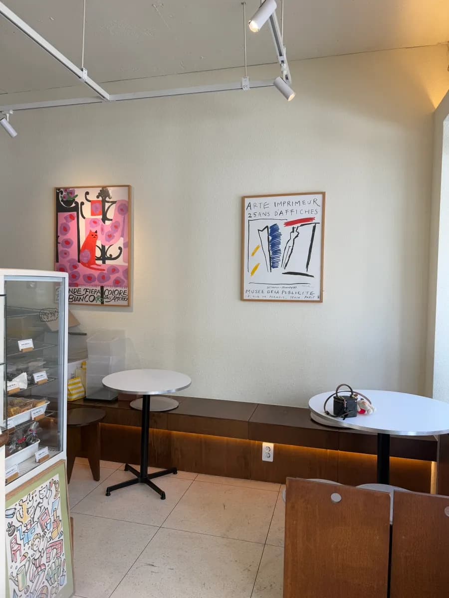 Weekend dessert sell-outs at Mimi Bakery around early afternoon