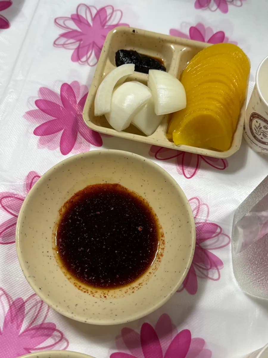 Kleiner Speiseraum und Wartebereich bei Bokmuchun in Anyang